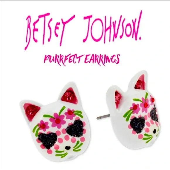 New Betsey Johnson Sugar Skull Cat Stud Earrings - Picture 2 of 12
